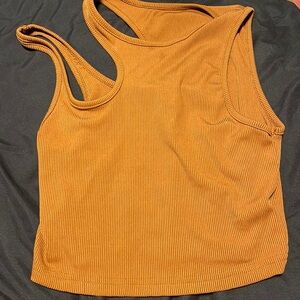 brown tank top